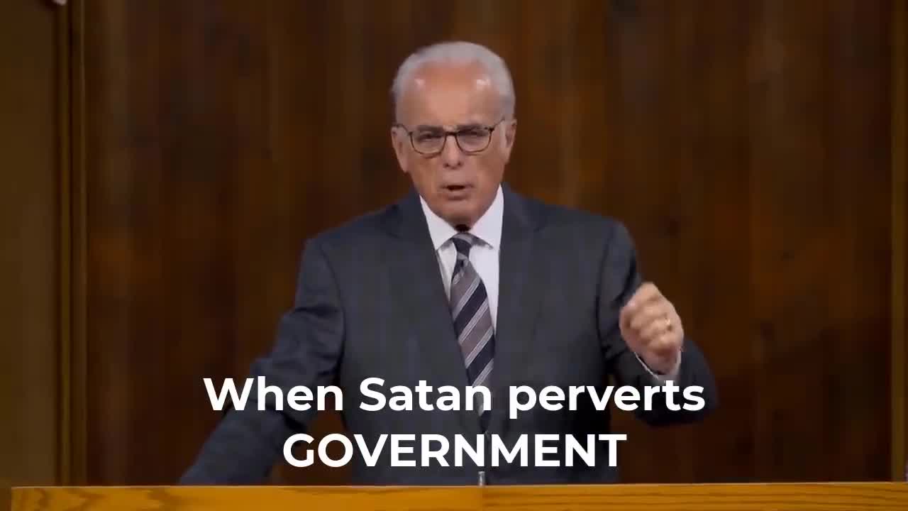 John MacArthur discusses Government and Acts 4/5