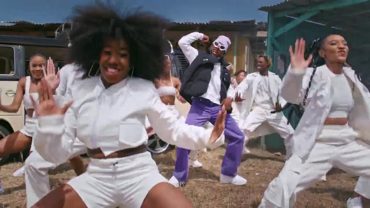 Davido Ft Musa Keys - Unavailable (Official Video)