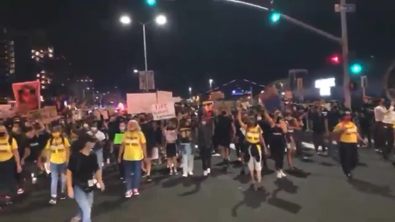 BLM & Antifa Riots 2020 - 2020-09-24-03-18-22-San-Diego-CA-currently.mp4