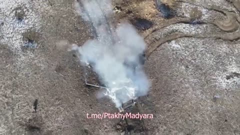 The destruction of the rus tank T-72B3 through a hole in the "grill"