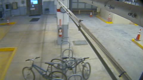 3134RHOBG2GarageEntrance_2021-01-06_07h40min02s313ms.mp4