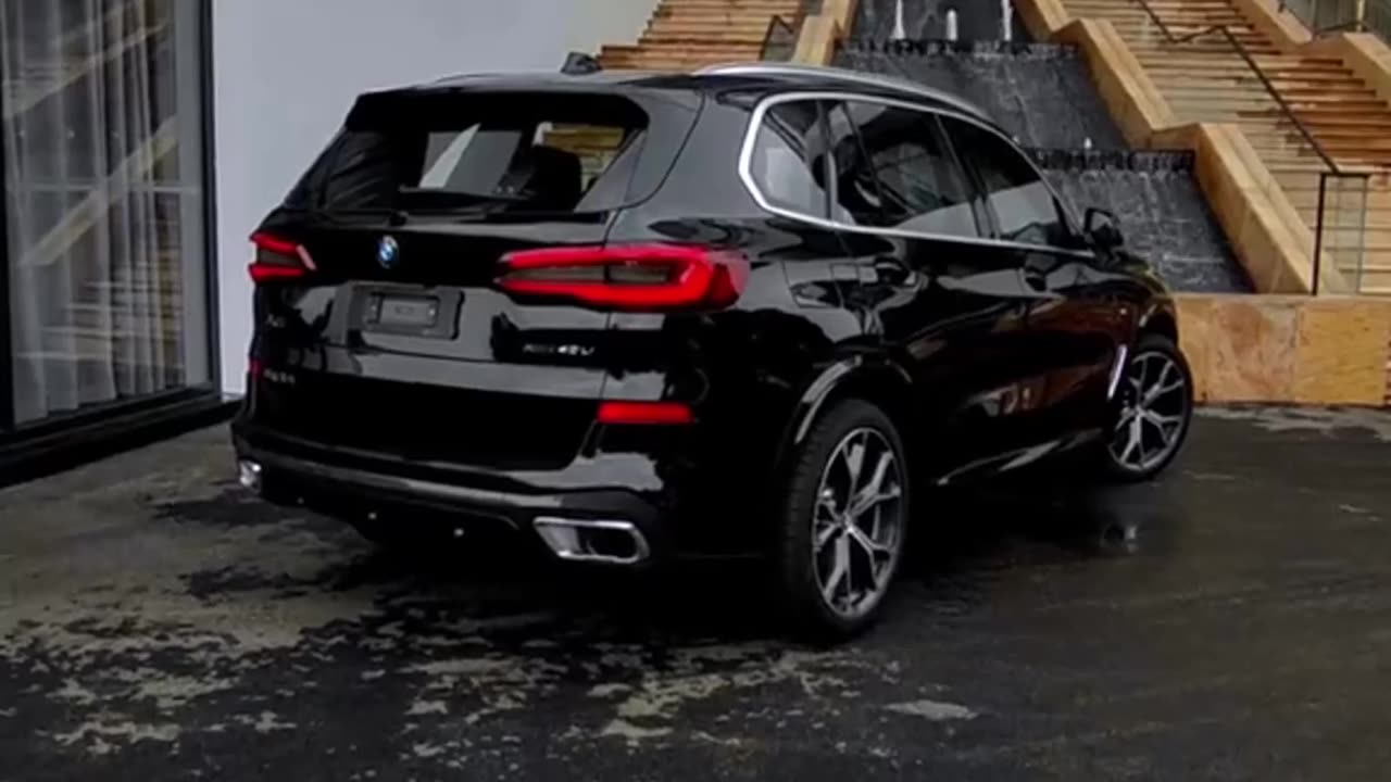 BMW X5 M Sport Scale Model for your workspace