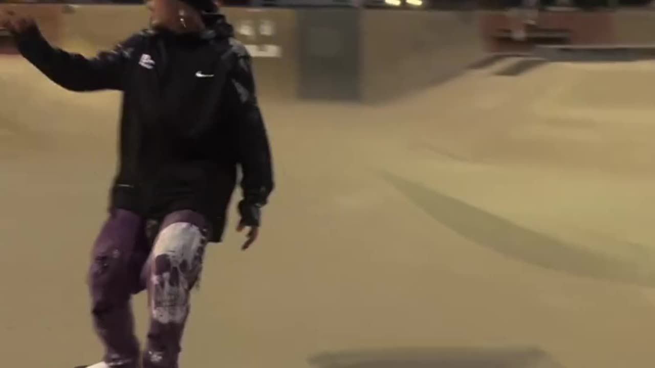 #MON🔥 Dylan Fox (📹 Treebuss)