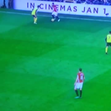 Juan Mata's skill left Mesut Ozil on the ground