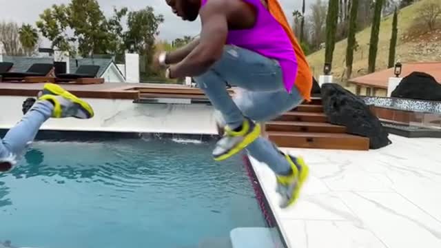 Jason derulo having fun