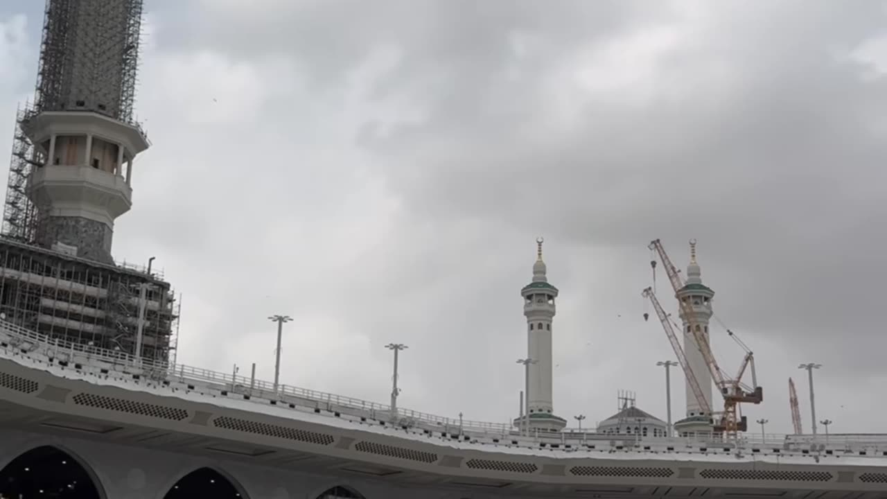 Masha Allah Subhan Allah A gorgeous view of Masjid Al Hara'am. #viralvideo #viralshort #viral