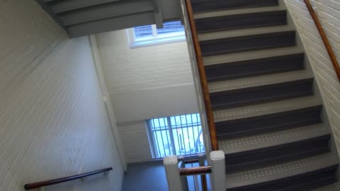 3895FHOB05Stair7_2021-01-06_07h56min24s527ms.mp4