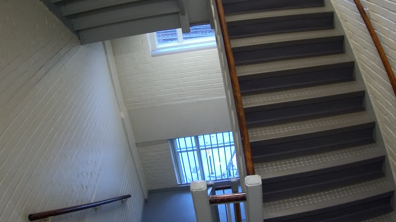 3895FHOB05Stair7_2021-01-06_07h56min24s527ms.mp4