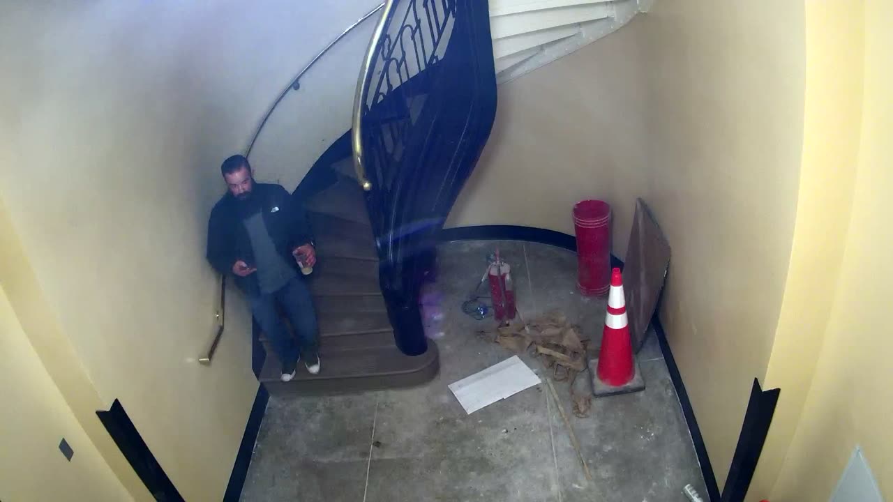 3474CHOBBAStair3_2021-01-05_16h40min02s567ms.mp4