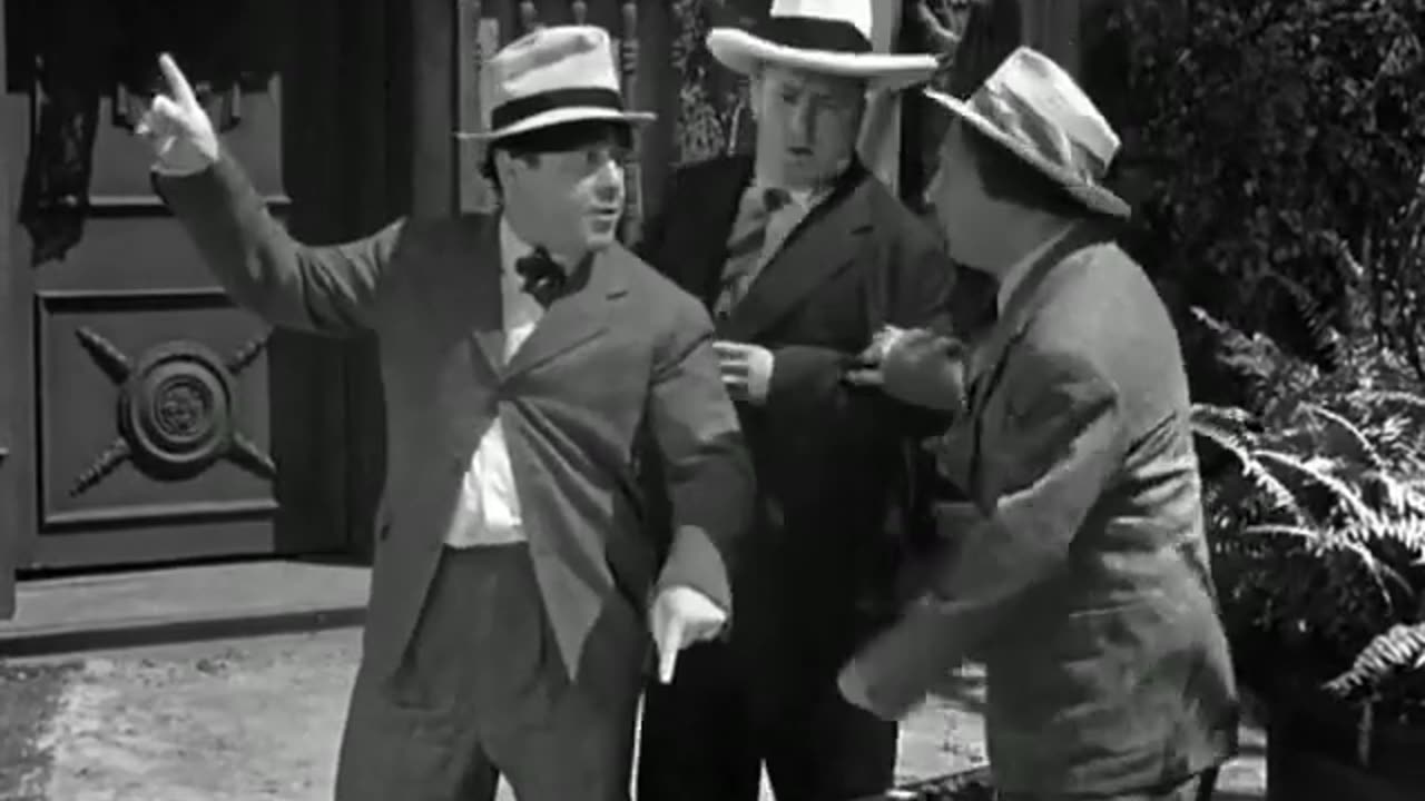 (The 3 Stooges 1942 - What's the Matador-2.25--7.25