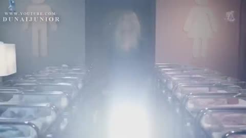 Algo Está Terrivelmente Errado com a Linha de Roupas “sem Gênero” de Céline Dion