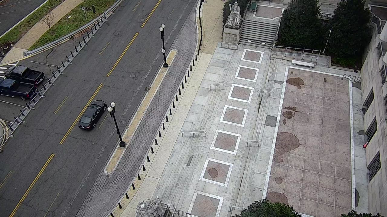 3106RHOBRFNorthRoofCenter_2021-01-06_11h46min10s250ms.mp4