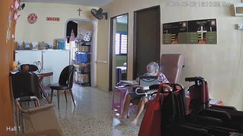 hallfront day n night 20220308