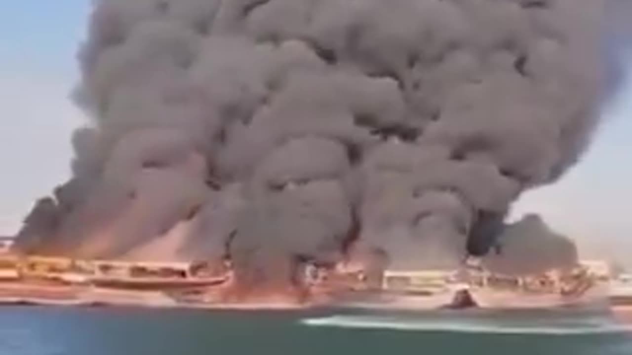 16 boats of the Iranian Revolutionary Guards destroyed in a mysterious fire today