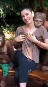 Look what this is pressing 😜😜