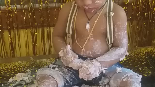 Indian kid Celebrating Cake smash Video