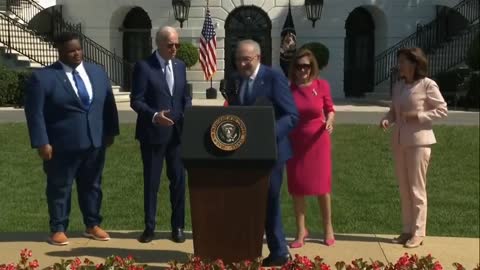 Joe Biden 'forgets' shaking Schumer's hand