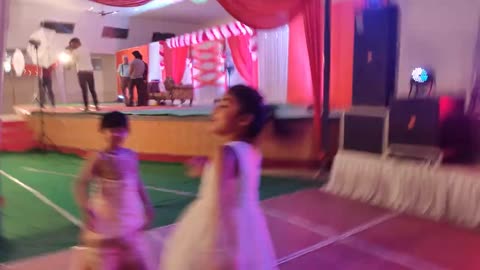 Kids dance video