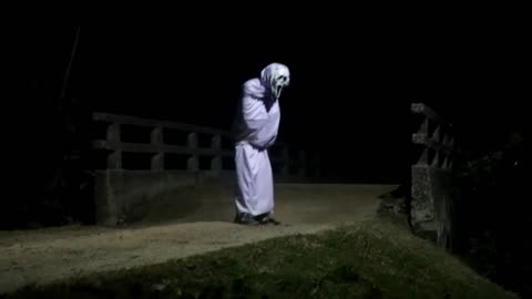 Ghost prank in public, so scary, can't stop laughing