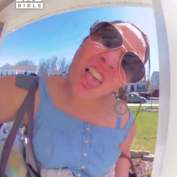 When your neighbour's Sister knocks on the wrong door 😂