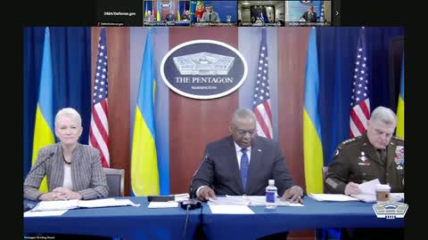 Austin Hosts Meeting on Ukraine Defense