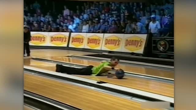 "Strike!!..." Bowling fail.