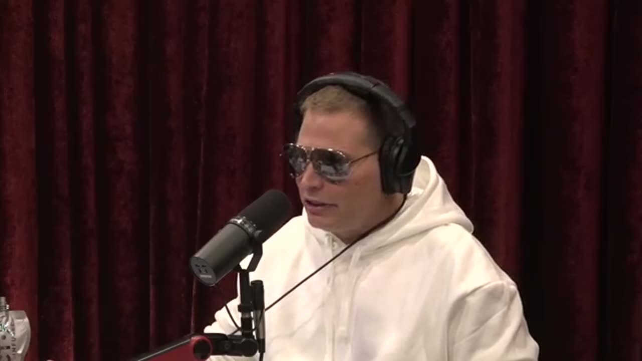 Joe Rogan Experience - #2233 Scott Storch