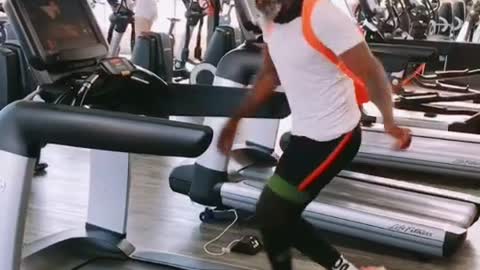 Wow😍 This Guy Can Actually Dance On A Treadmill❤🔐👌 #shorts