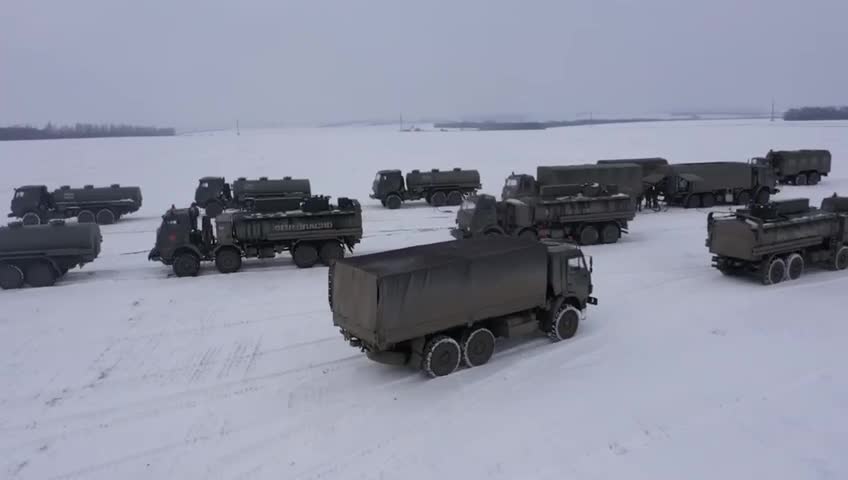 Mass refueling of fuel trucks and ZVO support vehicles. Kharkov front.