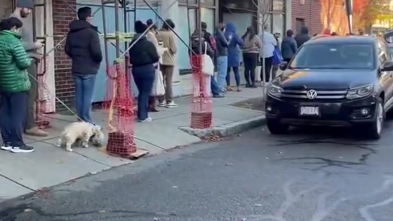 Boston, USA: Bread line