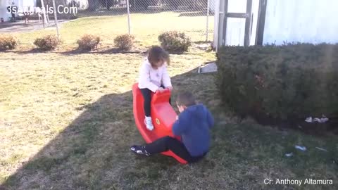 Most entertaining child bombs arrangement - fun and bombs child video