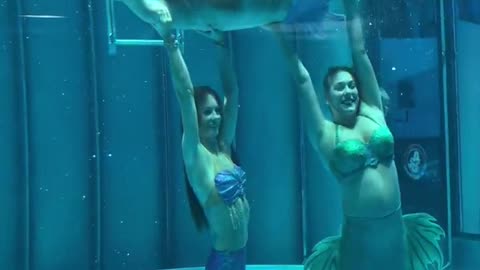 Underwater Mermaid Dance