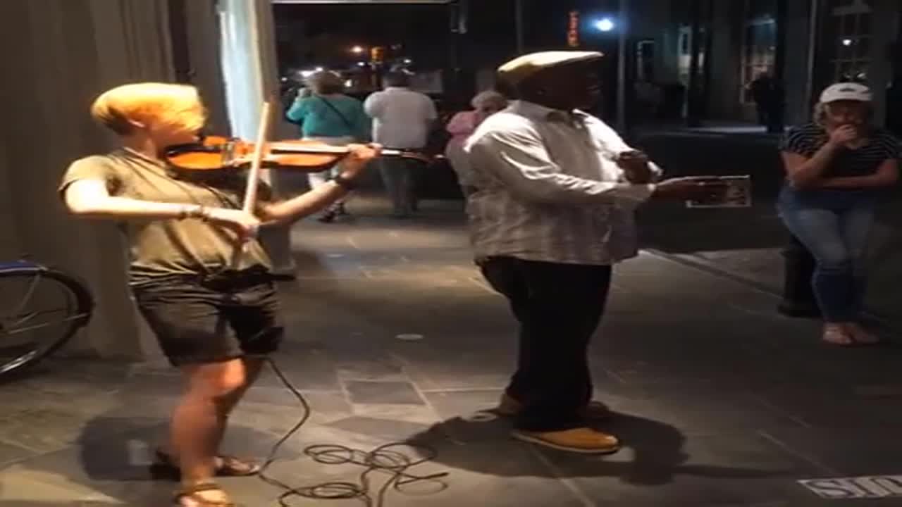 Violin Street Performer - Girl Playing Violin with The man Singing