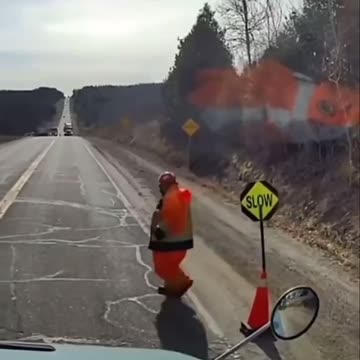 This Road Worker's Super Fast Reflexes Saved His Life