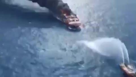 🔥 The Houthis hit another Israeli container ship yesterday The ship was on its