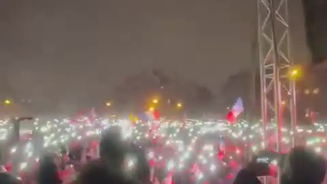 Chants of 'Liberté' as Paris is lit up tonight 08.01.2022