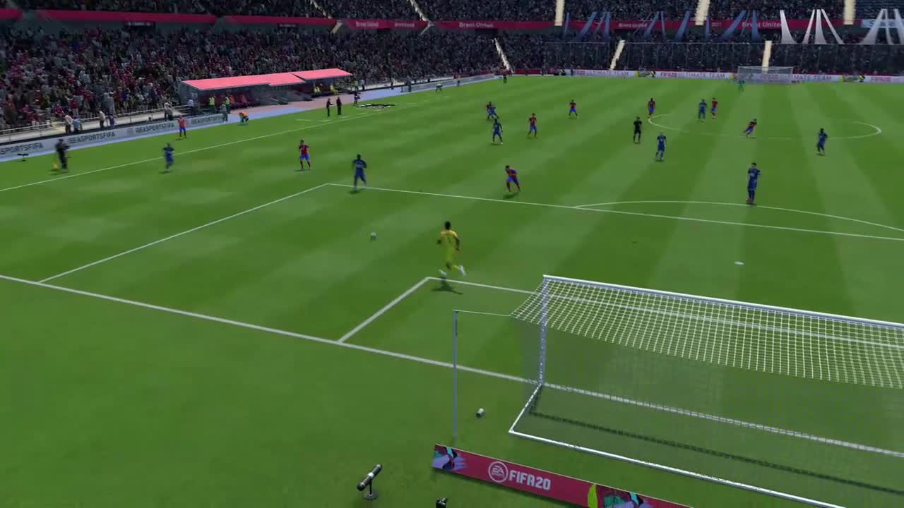 EA Sports FIFA - Goalkeeper Mistake gifts me a goal