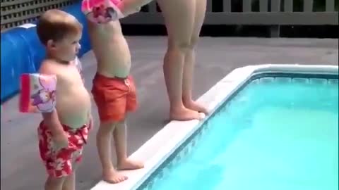 Very cute unexpected dive!!