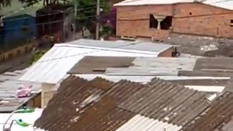 Protestas en el norte de Bucaramanga por ayudas humanitarias.