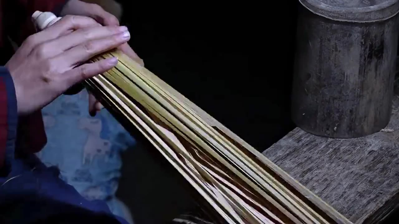 Complete process of China's classic paper and bamboo umbrella