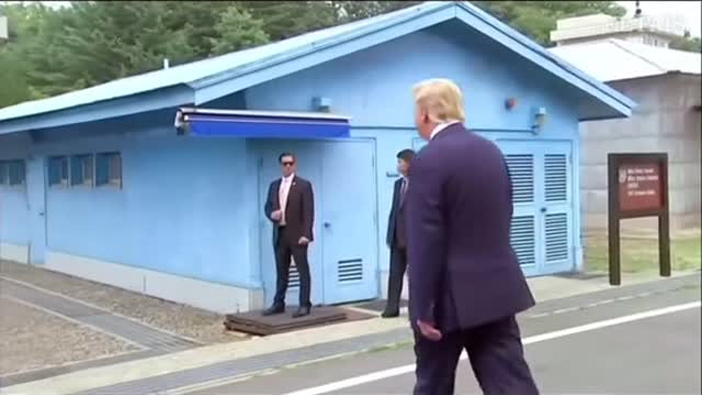Donald Trump ・Leaving ・ White House Sadly