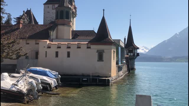 4K Oberhofen Thunersee Switzerland. Du lịch Thụy sỉ. ประเทศสวิสเซอร์แลนด์.