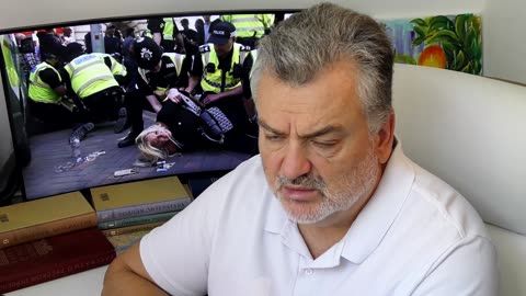 Пламен Пасков - В Англия предстои война заради мигрантите - ч.01 ХС - 10.08.2024