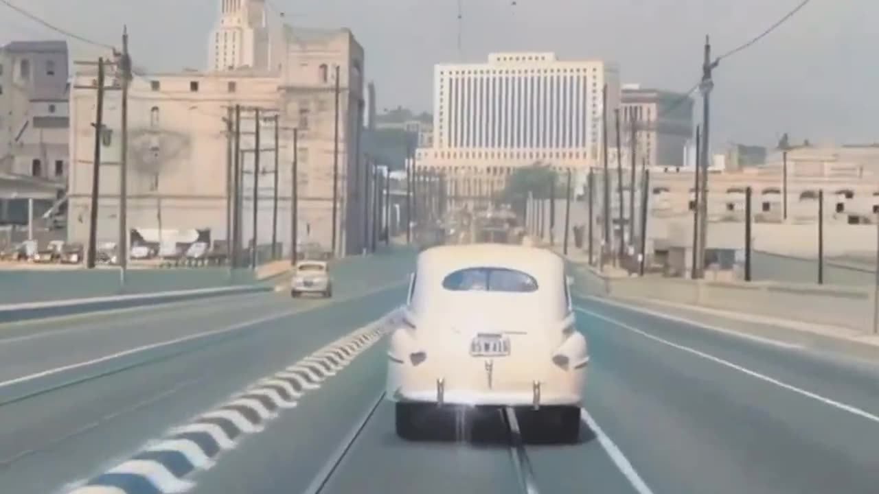 A drive through downtown Los Angelas during the 1940s