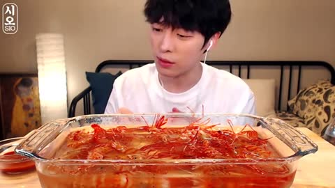 Wow so yummy eat eat....eat...
