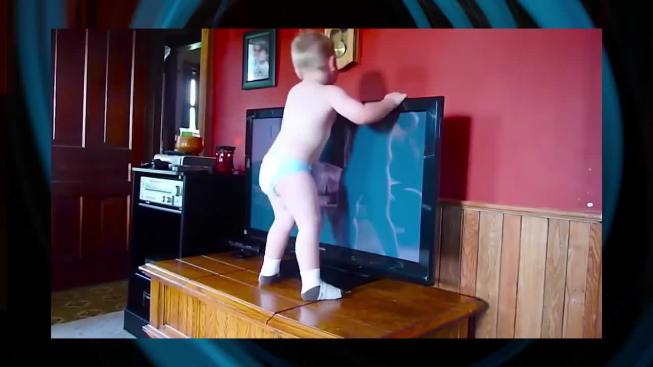 Baby funny dancing