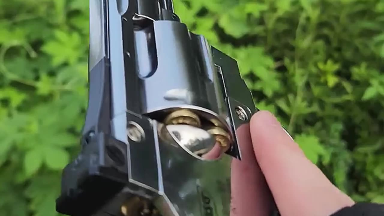 REVOLVER Speed Loader (ASMR) -4K