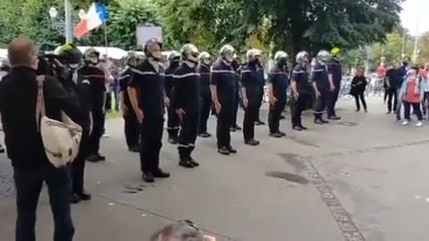 pompiers démonstration de courage a quand la gendarmerie