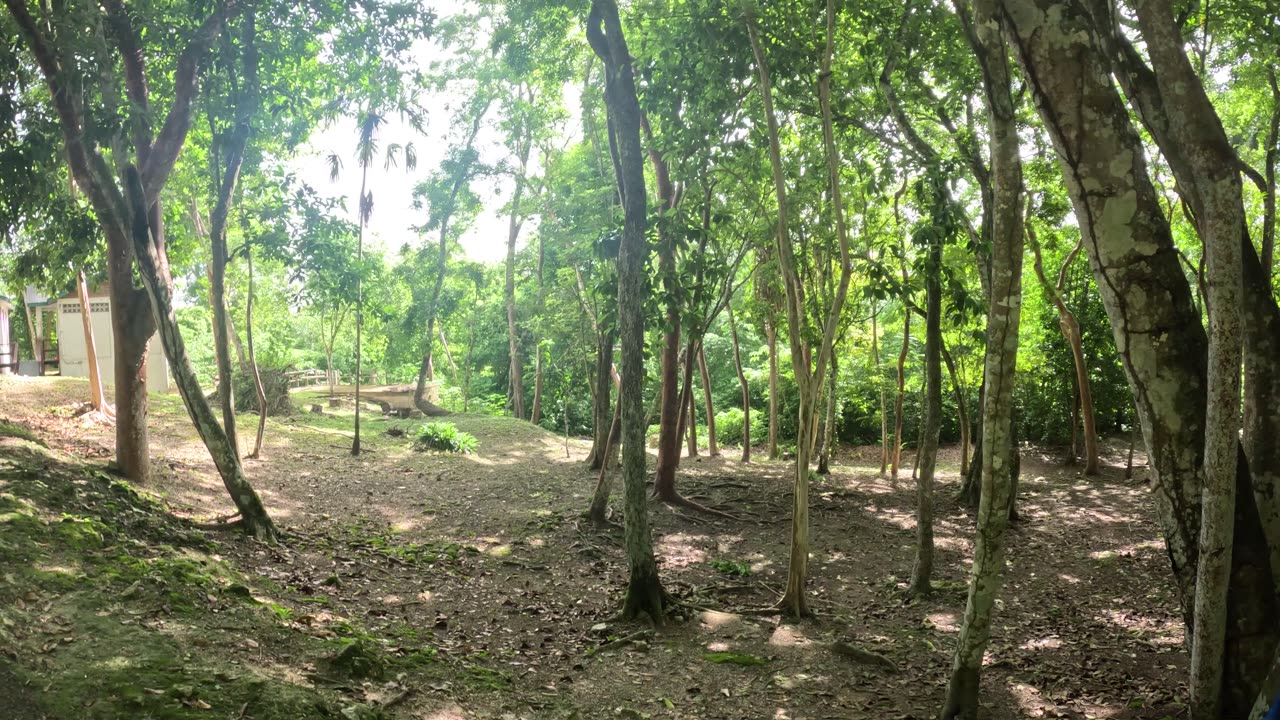 Visiting Xunantunich Mayan Temple Belize day 2