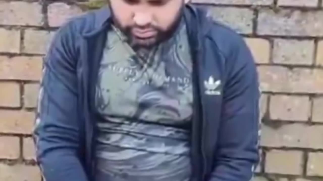 Mohammed from Pakistan wants to r@pe a 12 year old British girl arrested